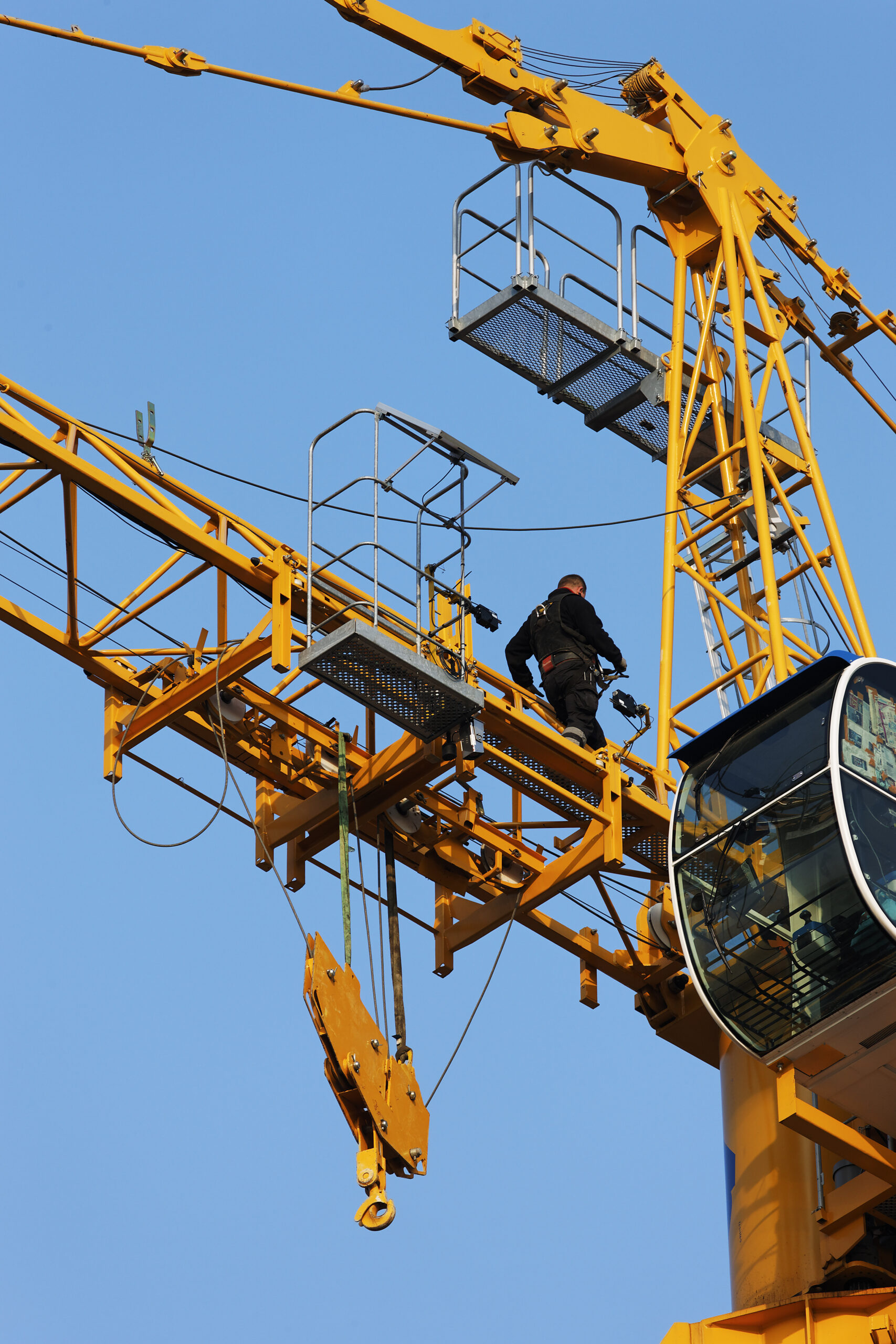 cranes and heavy equipment's
